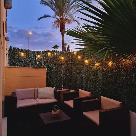 Precioso Bajo Con Jardin En * Vera
